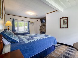 Lloyd's On The River Country Inn By Oyo