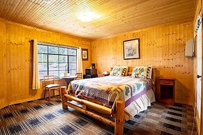 Lloyd's On The River Country Inn By Oyo