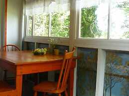 Bruce Bay Cottages & Lighthouse