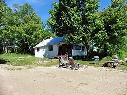 Bruce Bay Cottages & Lighthouse