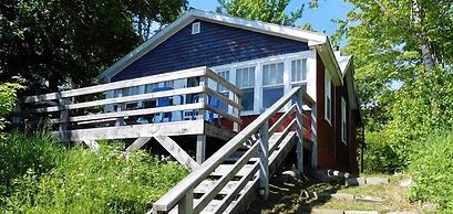 Bruce Bay Cottages & Lighthouse