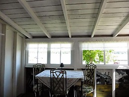 Bruce Bay Cottages & Lighthouse