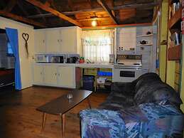 Bruce Bay Cottages & Lighthouse