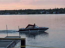 Bruce Bay Cottages & Lighthouse