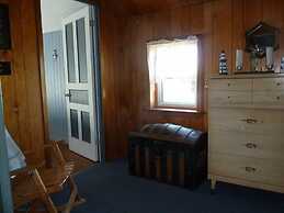 Bruce Bay Cottages & Lighthouse