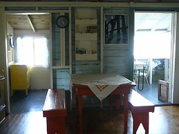 Bruce Bay Cottages & Lighthouse