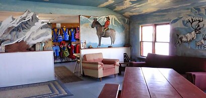 Bruce Bay Cottages & Lighthouse