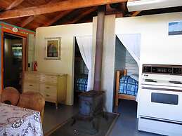 Bruce Bay Cottages & Lighthouse