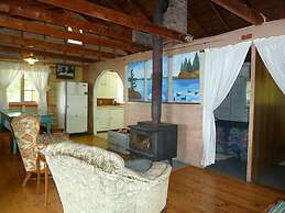 Bruce Bay Cottages & Lighthouse