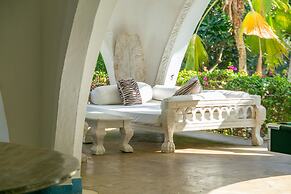 Sun Palm Beach Resort