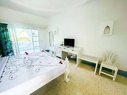 Sun Palm Beach Resort