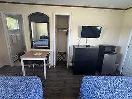 Lakeside Motor Lodge