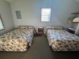 Lakeside Motor Lodge