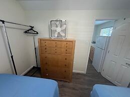 Lakeside Motor Lodge