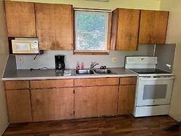 Lakeside Motor Lodge