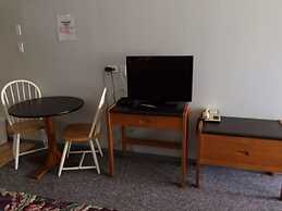 Twin Rivers Motel & RV Park