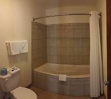 Relax Inn Motel