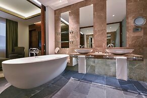 The Westin Doha Hotel & Spa