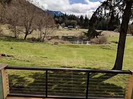 Copper Creek Inn at Mt Rainier