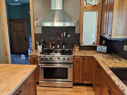 Copper Creek Inn at Mt Rainier