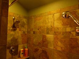 Copper Creek Inn at Mt Rainier