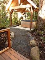 Copper Creek Inn at Mt Rainier