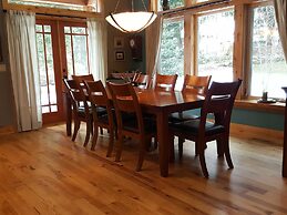 Copper Creek Inn at Mt Rainier