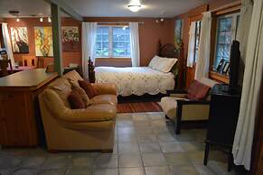 Copper Creek Inn at Mt Rainier