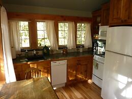 Copper Creek Inn at Mt Rainier