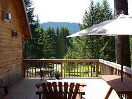 Copper Creek Inn at Mt Rainier