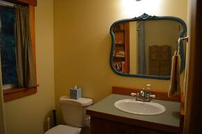 Copper Creek Inn at Mt Rainier