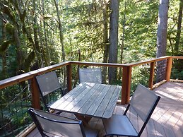 Copper Creek Inn at Mt Rainier