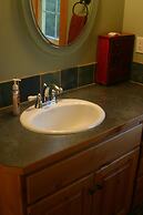 Copper Creek Inn at Mt Rainier