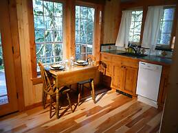 Copper Creek Inn at Mt Rainier