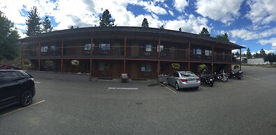 Cariboo Lodge