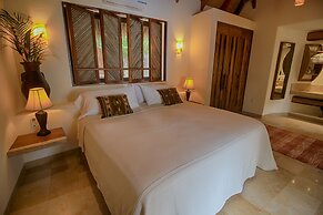 The Inn at Manzanillo Bay