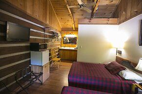 Black Bear Lodge Motel