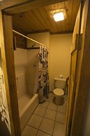 Black Bear Lodge Motel