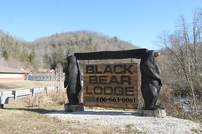 Black Bear Lodge Motel