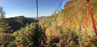 Black Bear Lodge Motel