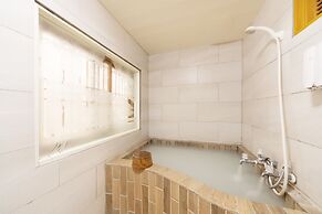 Phoenix Pavilion Hot Spring Hotel