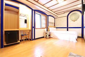 Phoenix Pavilion Hot Spring Hotel