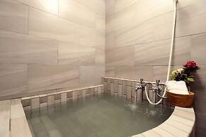 Phoenix Pavilion Hot Spring Hotel