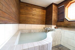 Phoenix Pavilion Hot Spring Hotel