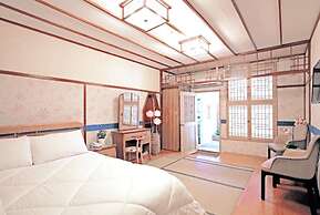 Phoenix Pavilion Hot Spring Hotel