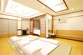 Phoenix Pavilion Hot Spring Hotel