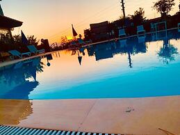 Pamukkale White Heaven Suite Hotel