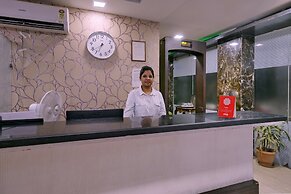 OYO 464 Hotel Lotus Palace