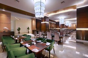 The Alana Hotel and Convention Center - Solo by Aston