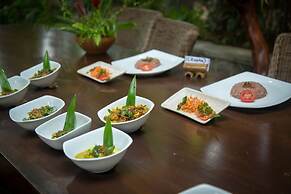 Roman Lake Ayurveda Resort